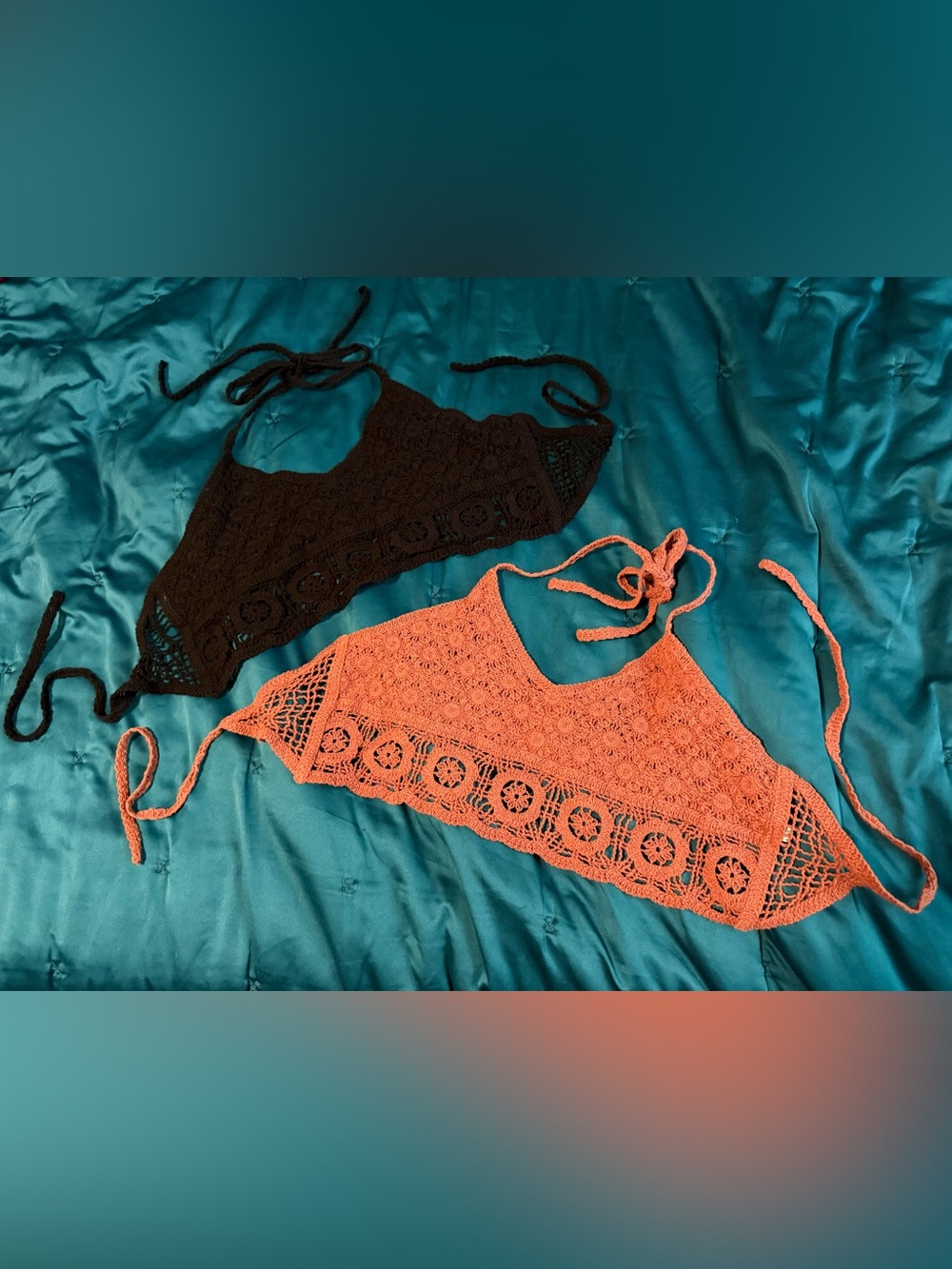 2 Free People Sydney Casual Crochet Halter tops sz L🧡🖤